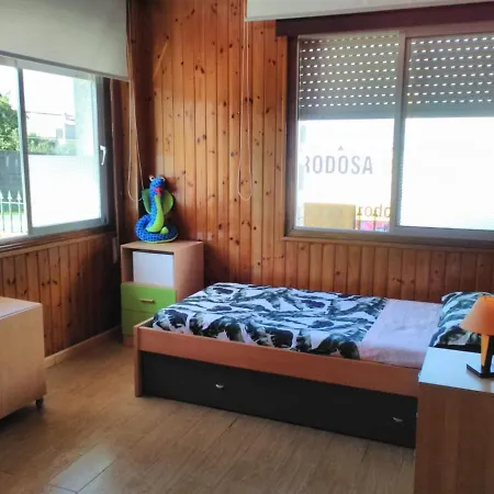 - 2 Bedrooms - 04465 *